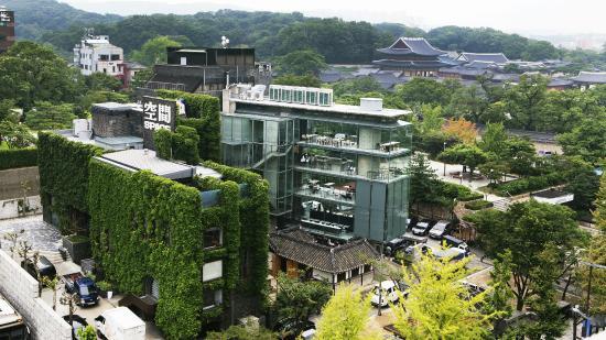 ARARIO MUSEUM in SPACE